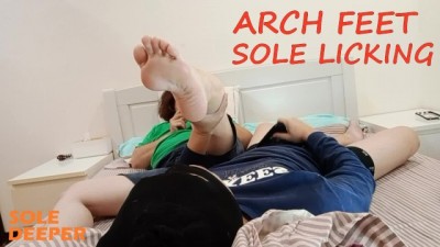 High Arch, Sole Licking