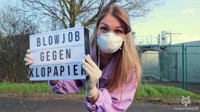 Fiona Fuchs Fucks for Toiletpaper #coronavirus
