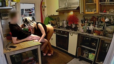 PLUMBER ADVENTURE PT 2. Casalinga MILF Succhia Il Cazzo Dell'idraulico
