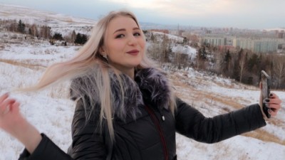 Winter Blowjob and Sex with a Babe Girl in a Fur Coat
