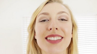 Gorgeous Blonde Alexa Grace Gets Skulled!
