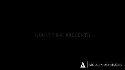 Blindfolded Blonde MILF Gets Hot Creampie from Her Husband's Best Friend!