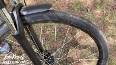 Wild Street Blowjob: Fixing Bikes and Pleasuring Pipes