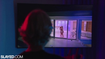 Sexy Slay: Stunning Doll Devours Tempting Blonde