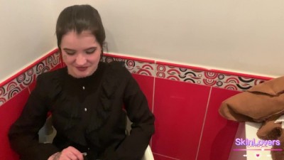 Public Naughty Adventure: Fucking Her in the Mall with a Twist