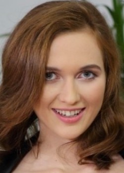 Stacy Cruz
